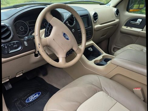 Used 2006 Ford Expedition Eddie Bauer RWD image 15