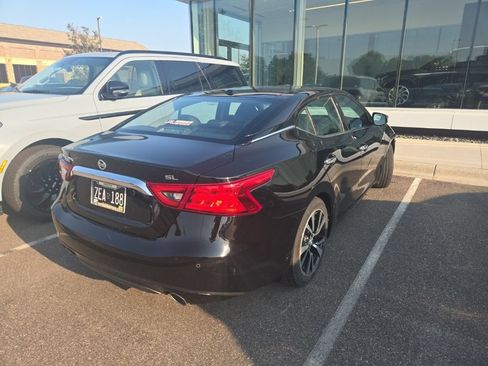 Used 2017 Nissan Maxima 3.5 SL FWD image 5