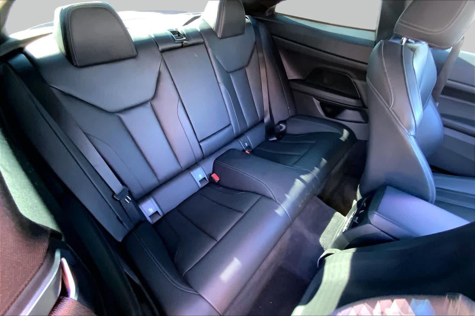 Used 2023 BMW 430i Coupe w/ Convenience Package RWD image 18