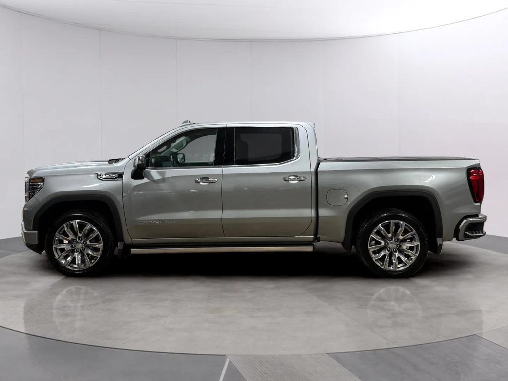 Used 2023 GMC Sierra 1500 Denali w/ Denali Reserve Package AWD/4WD image 6