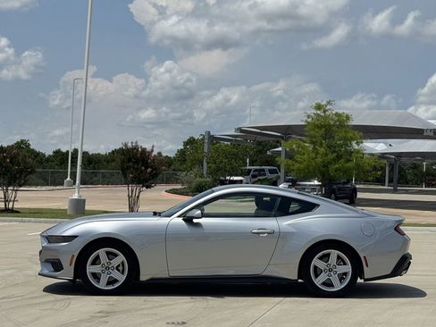 Used 2026 Ford Mustang Premium RWD image 3