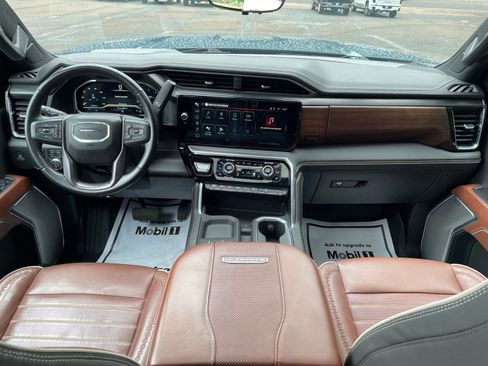 Used 2024 GMC Sierra 2500 Denali Ultimate AWD/4WD image 26