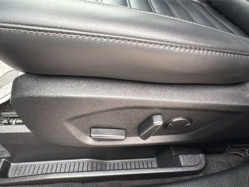 Certified 2024 Ford Edge SEL w/ Convenience Package image 8