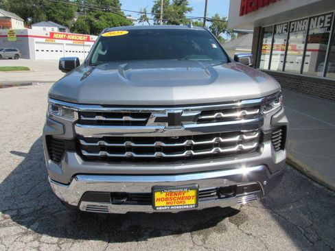 Used 2025 Chevrolet Silverado 1500 LTZ w/ LTZ Premium Package AWD/4WD image 2