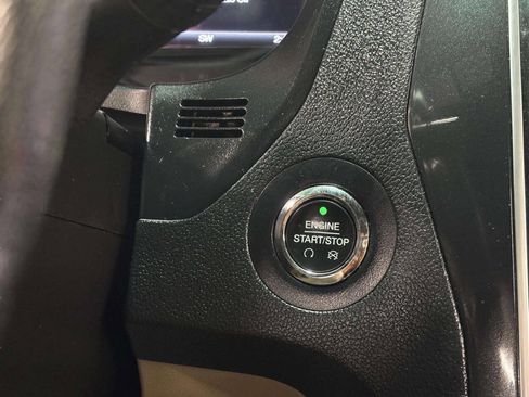 Used 2016 Ford Explorer Limited image 31