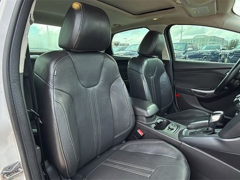 Used 2013 Ford Focus Titanium w/ Titanium Handling Pkg image 33