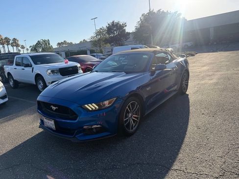 Used 2017 Ford Mustang GT Premium RWD image 1