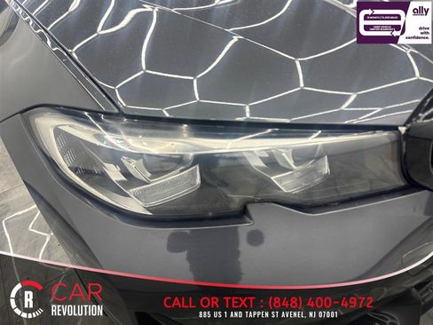 Used 2020 BMW 330i xDrive Sedan w/ Driving Assistance Package image 12