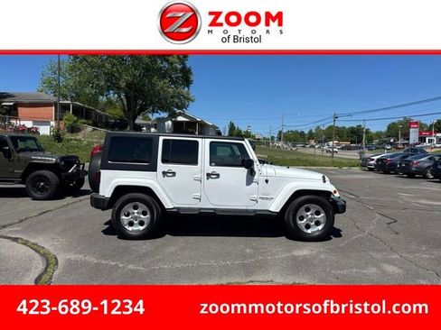 Used 2015 Jeep Wrangler Unlimited Sahara w/ Connectivity Group AWD/4WD image 1