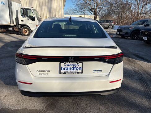 Used 2023 Honda Accord Sport image 5