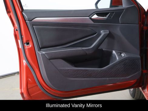 Used 2023 Volkswagen Jetta SE w/ Panoramic Sunroof Package image 19