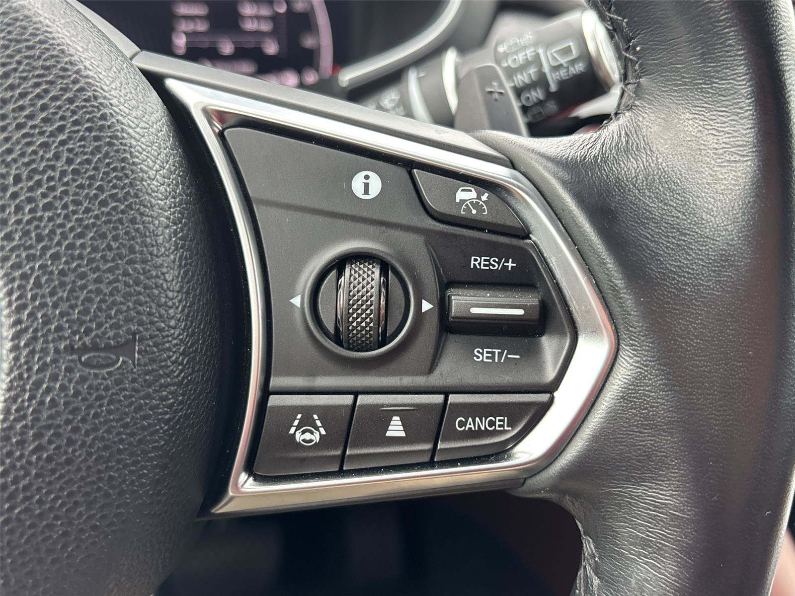 Used 2023 Acura MDX w/ Advance Package AWD/4WD image 13