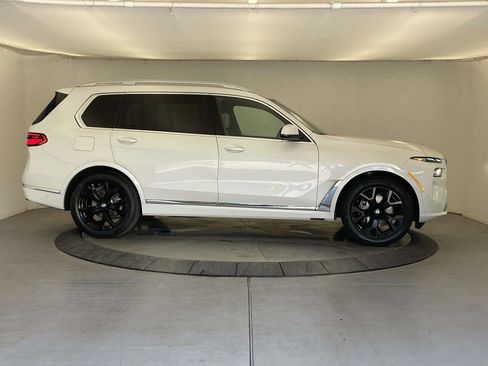 Used 2026 BMW X7 xDrive40i w/ Executive Package AWD/4WD image 6