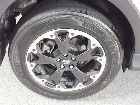 Used 2023 Subaru Crosstrek 2.0i AWD/4WD image 5