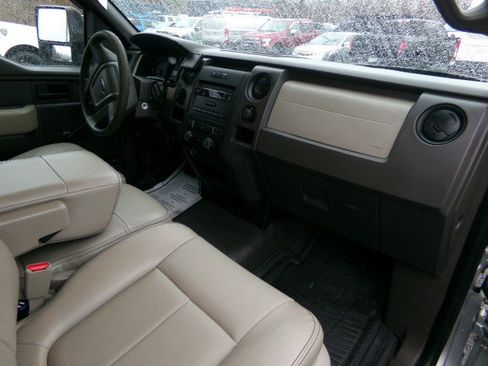 Used 2010 Ford F150 XLT image 12