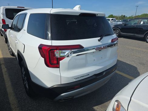 Used 2022 GMC Acadia SLE FWD image 6