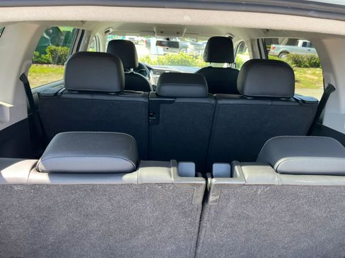 Used 2019 Volkswagen Tiguan SE FWD image 27