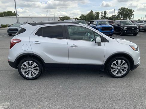 Used 2020 Buick Encore Preferred FWD image 13