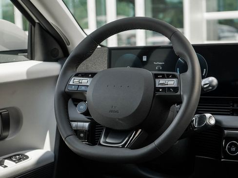 New 2026 Hyundai Ioniq 5 SE AWD/4WD image 14