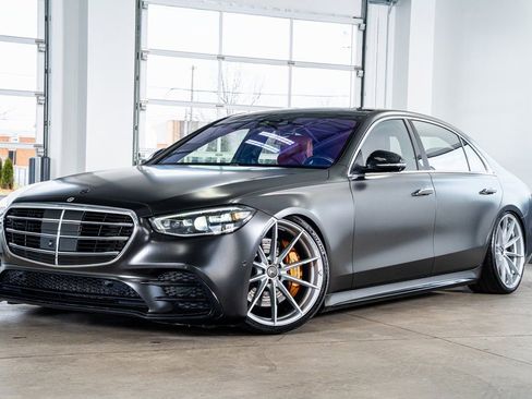 Used 2022 Mercedes-Benz S 580 4MATIC Sedan image 2