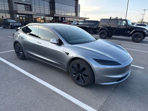 Used 2025 Tesla Model 3 Long Range AWD/4WD image 5