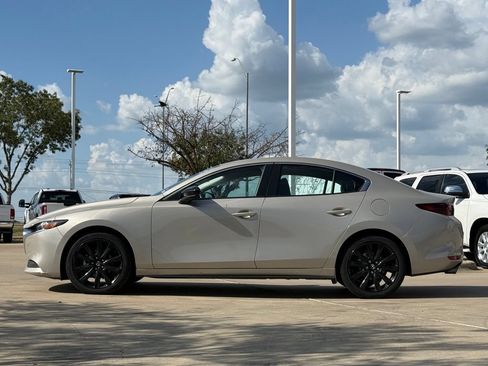 Used 2025 MAZDA MAZDA3 s FWD image 4