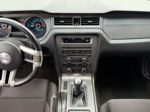 Used 2013 Ford Mustang GT image 9