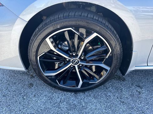 New 2025 Nissan Altima 2.5 SR w/ SR Premium Package image 11