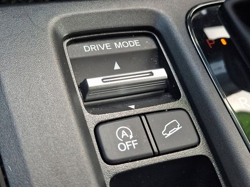 Used 2025 Honda CR-V EX image 25