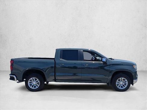 Used 2025 Chevrolet Silverado 1500 LT w/ Safety Package RWD image 4