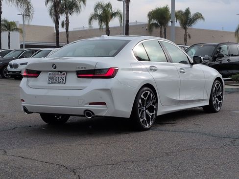 Used 2025 BMW 330i 330i w/ Premium Package image 10