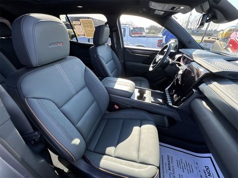 Used 2025 GMC Acadia AT4 image 26