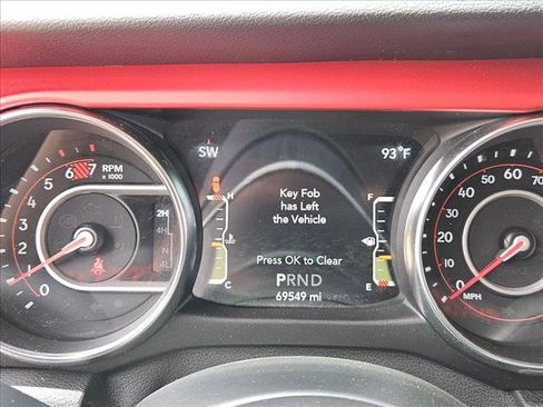 Used 2021 Jeep Wrangler Unlimited Rubicon AWD/4WD image 11