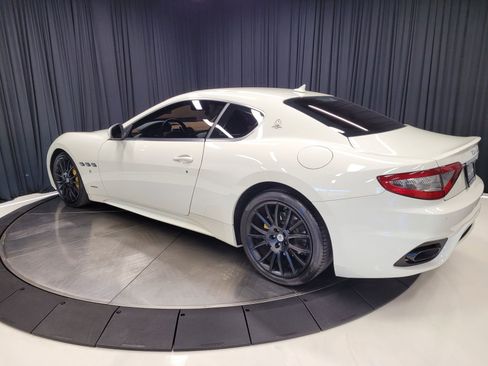 Used 2018 Maserati GranTurismo Sport image 10