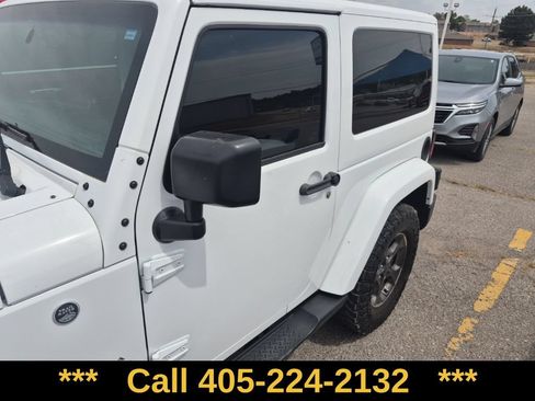 Used 2016 Jeep Wrangler Sahara w/ Connectivity Group AWD/4WD image 7