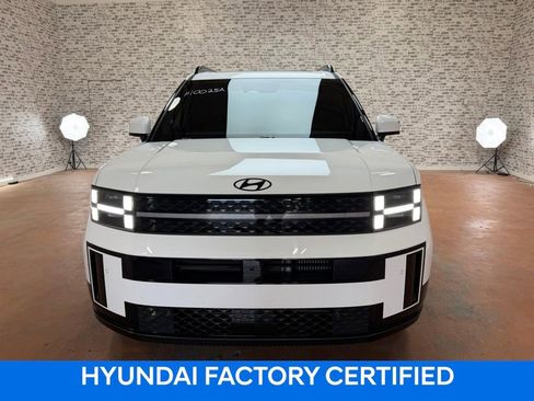 Used 2025 Hyundai Santa Fe Calligraphy AWD/4WD image 2