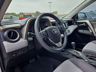 Used 2015 Toyota RAV4 XLE video 2