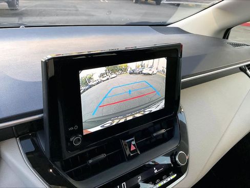 Certified 2025 Toyota Corolla LE image 23