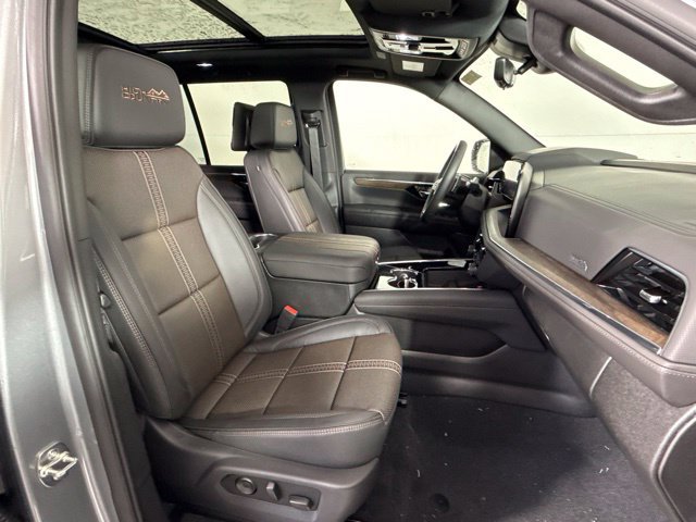 New 2026 Chevrolet Tahoe High Country AWD/4WD image 37