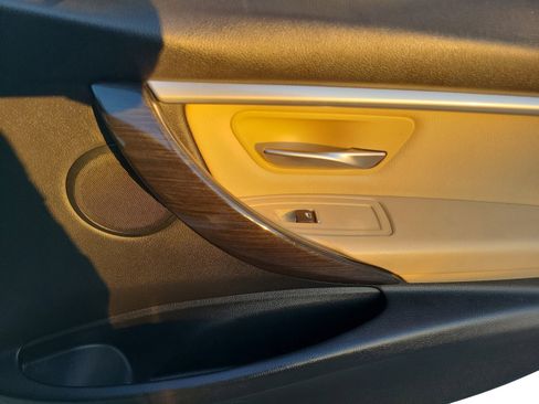 Used 2018 BMW 330i xDrive Sedan image 23