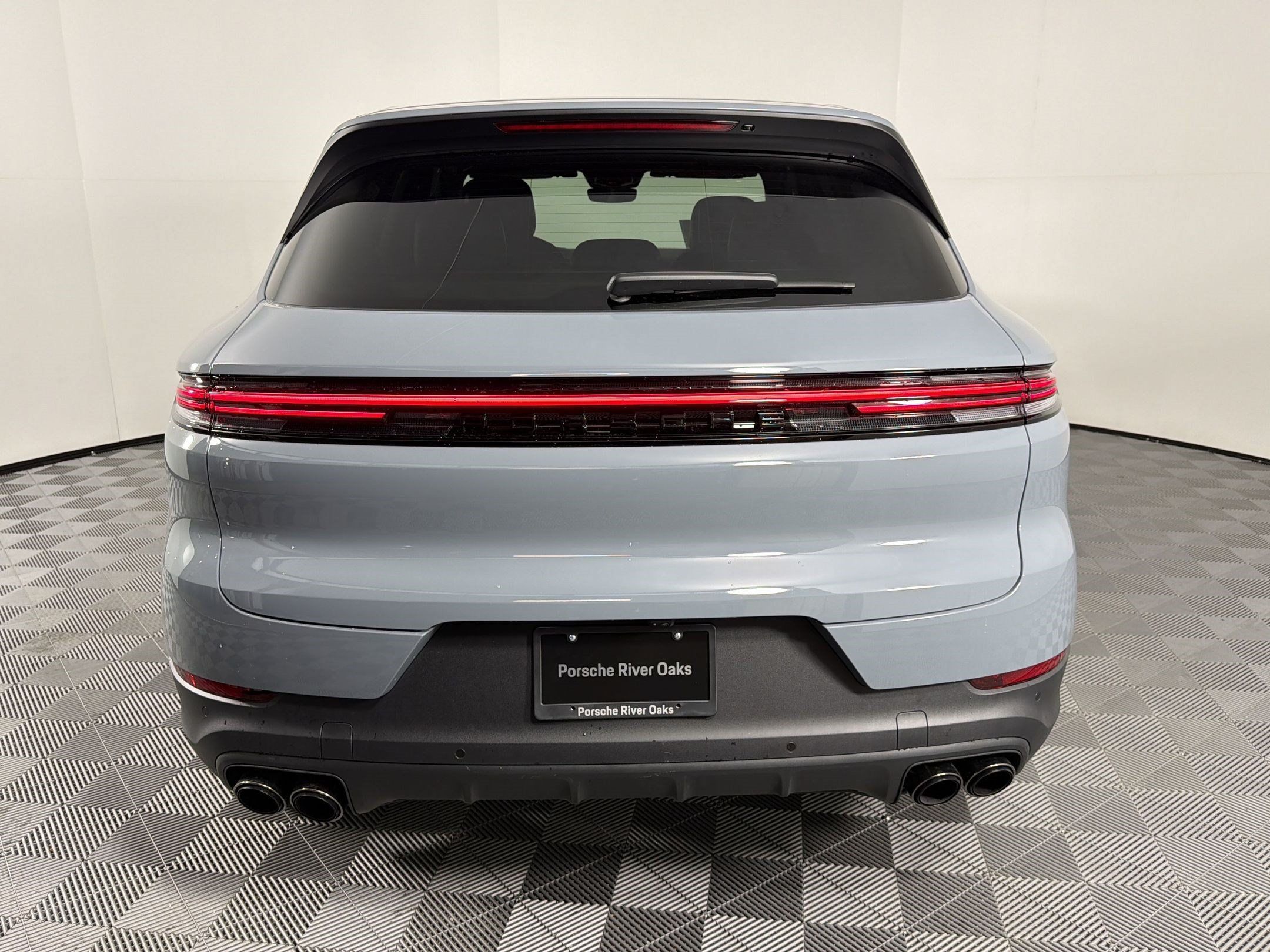 Certified 2026 Porsche Cayenne AWD/4WD image 10