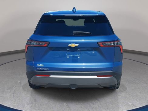 Used 2026 Chevrolet Equinox LT FWD image 6