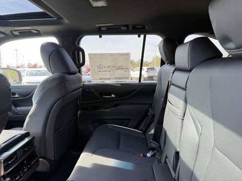 New 2025 Lexus LX 600 4WD w/ Luxury Package image 14