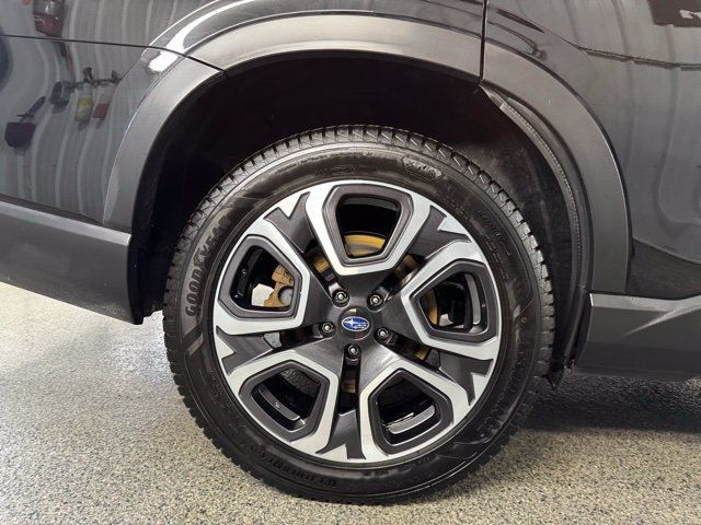 Used 2023 Subaru Ascent Limited AWD/4WD image 28