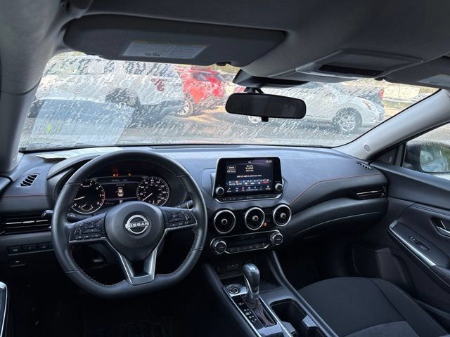 Certified 2024 Nissan Sentra SR FWD image 11