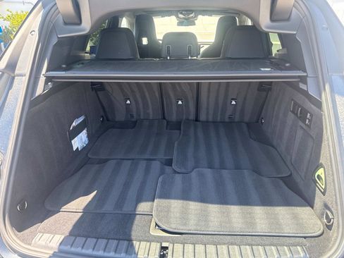 Used 2025 BMW iX xDrive50 w/ Convenience Package image 7