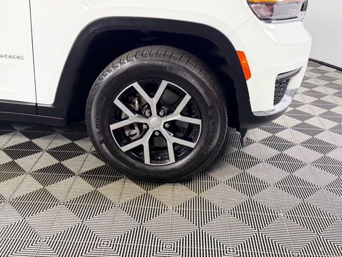 Used 2024 Jeep Grand Cherokee L Limited w/ Trailer Tow Package image 12