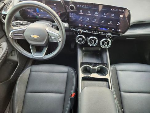 Used 2024 Chevrolet Blazer EV LT image 25