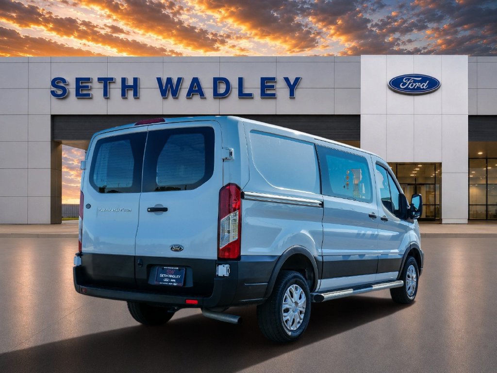 Used 2025 Ford Transit 250 Low Roof w/ Exterior Upgrade Package RWD image 7