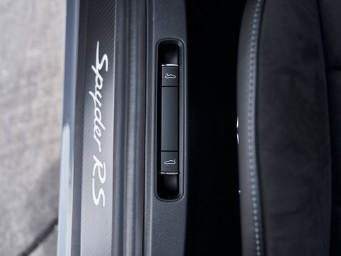 Used 2024 Porsche 718 Boxster Spyder RS w/ Weissach Package image 48